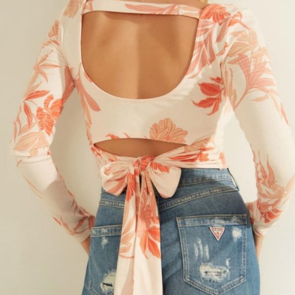 Guess top ,Size S - Picture 2 of 5